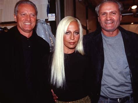 cristi si versace decedati|Gianni Versace: 20 anni fa la tragica fine del grande stilista .